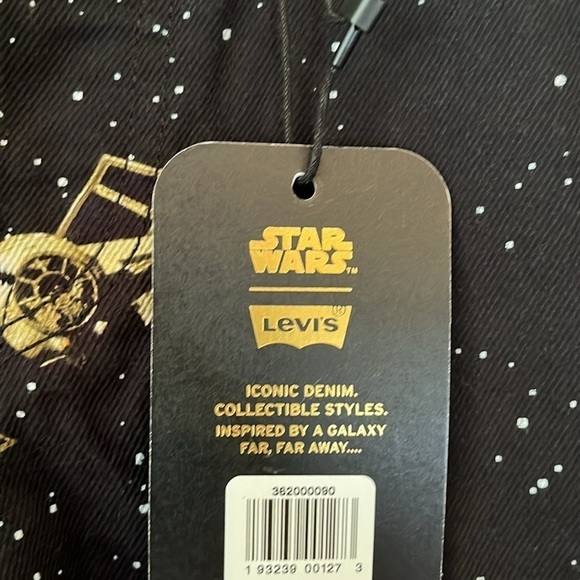 NWT Levi's X Star Wars | 501 Original Cropped Jeans Galaxy All Over 25X26/Sz 2 - Picture 6 of 16